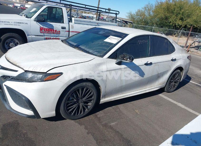 Photo 6 of 2022 Toyota Camry SE NIGHTSHADE SPECIAL AWD (VIN 4T1G11BK2NU058395)