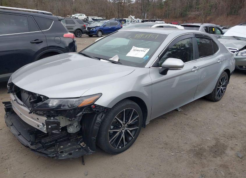 Photo 2 of 2022 Toyota Camry SE AWD (VIN 4T1G11BK2NU065962)