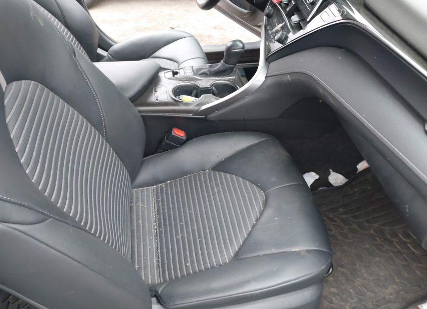 Photo 5 of 2022 Toyota Camry SE AWD (VIN 4T1G11BK2NU065962)