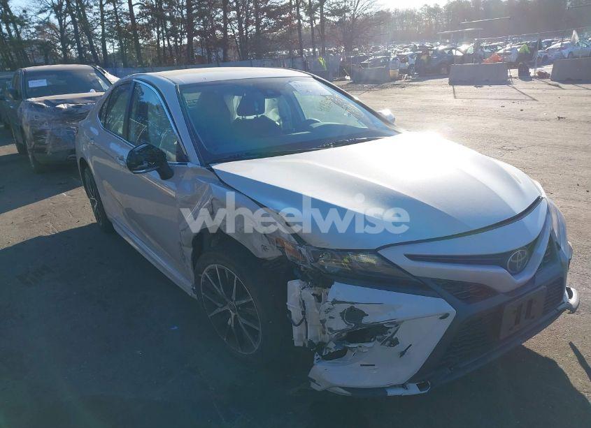 2023 Toyota Camry SE AWD (VIN 4T1G11BK2PU082117) main photo