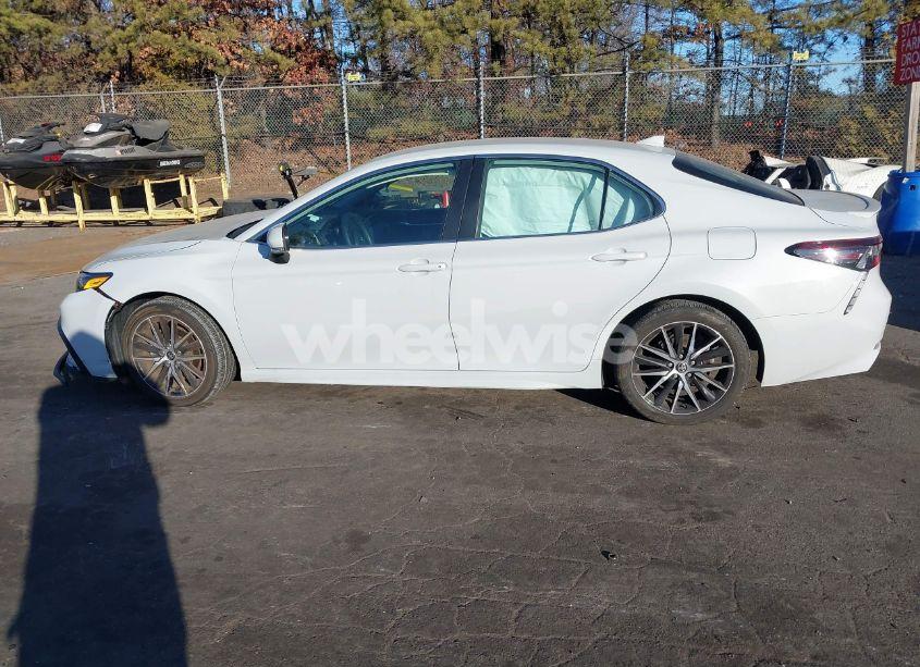 Photo 14 of 2023 Toyota Camry SE AWD (VIN 4T1G11BK2PU082117)