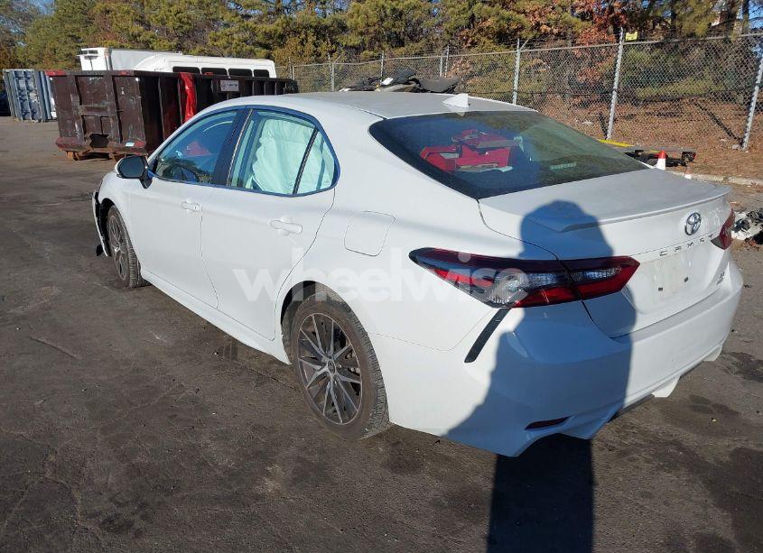 Photo 3 of 2023 Toyota Camry SE AWD (VIN 4T1G11BK2PU082117)