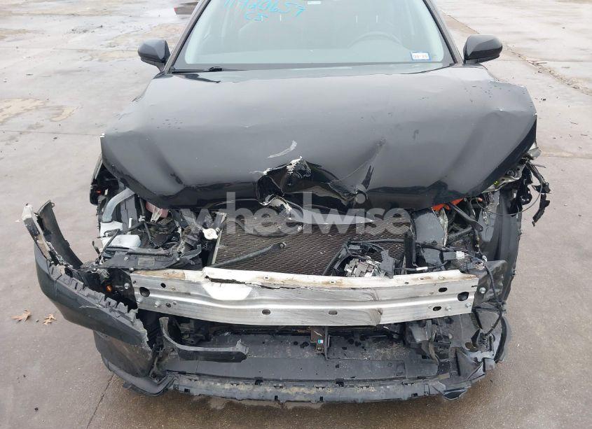 Photo 6 of 2020 Toyota Camry SE AWD (VIN 4T1G11BK3LU004097)