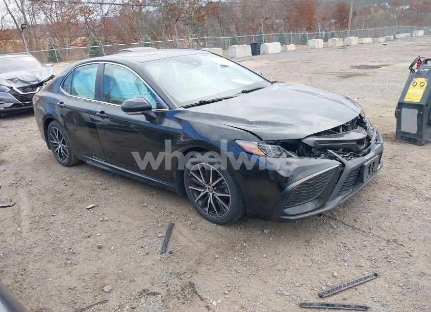 2021 Toyota Camry SE AWD (VIN 4T1G11BK3MU041166) main photo