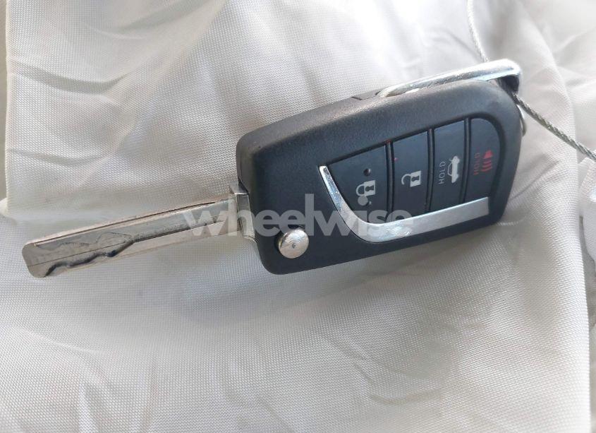 Photo 11 of 2021 Toyota Camry SE AWD (VIN 4T1G11BK3MU041166)