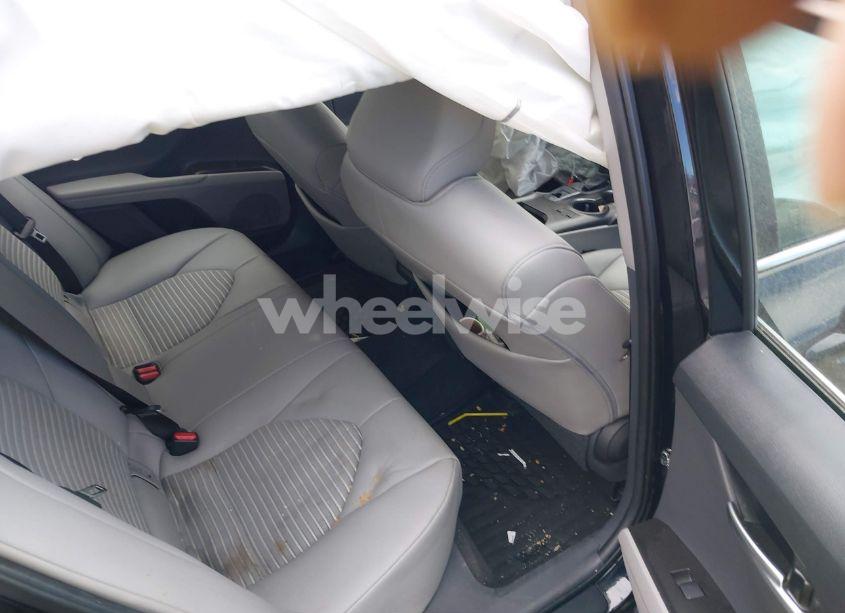 Photo 8 of 2021 Toyota Camry SE AWD (VIN 4T1G11BK3MU041166)