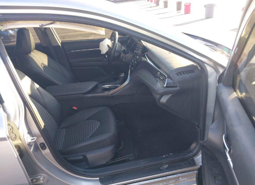 Photo 5 of 2022 Toyota Camry SE NIGHTSHADE SPECIAL AWD (VIN 4T1G11BK3NU057448)