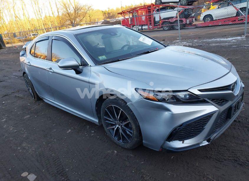 2022 Toyota Camry SE AWD (VIN 4T1G11BK3NU072709) main photo