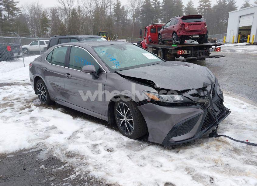 2023 Toyota Camry SE AWD (VIN 4T1G11BK3PU084443) main photo
