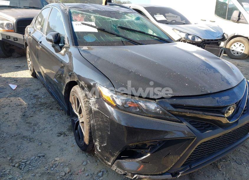 2024 Toyota Camry SE (VIN 4T1G11BK3RU109361) main photo