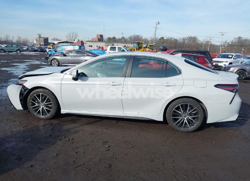 Photo 14 of 2022 Toyota Camry SE AWD (VIN 4T1G11BK4NU060911)