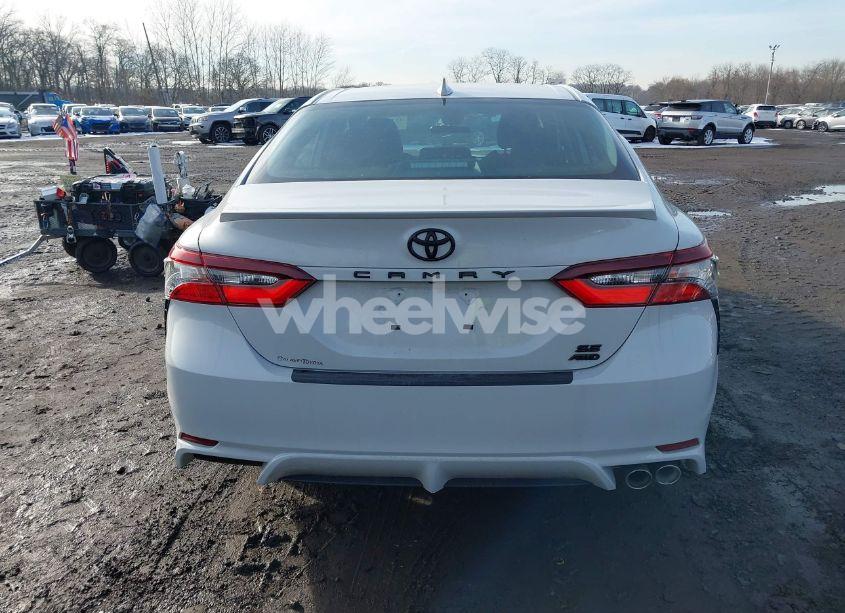 Photo 16 of 2022 Toyota Camry SE AWD (VIN 4T1G11BK4NU060911)
