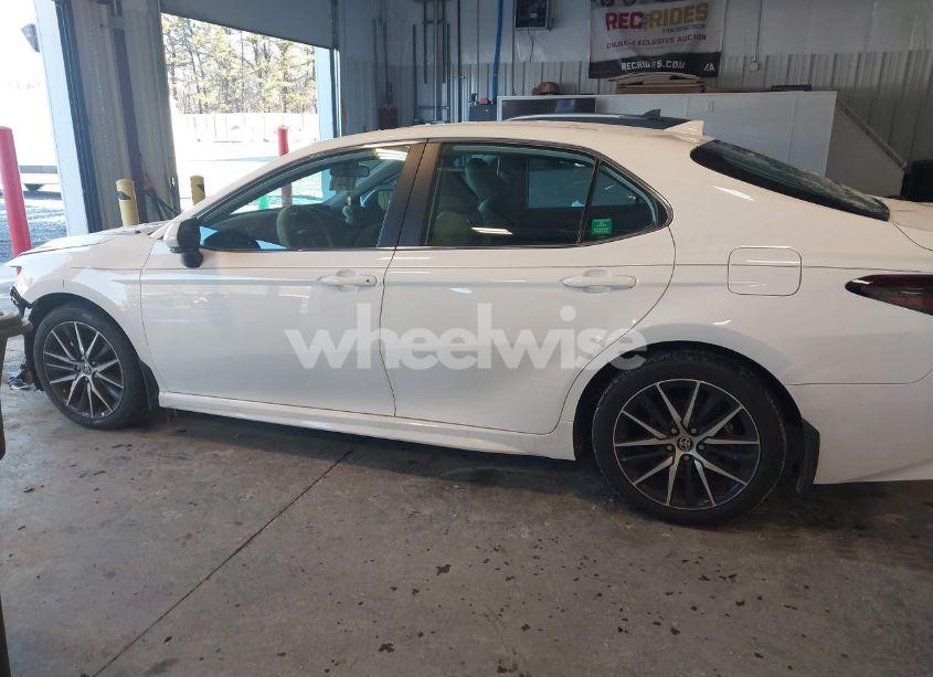 Photo 14 of 2023 Toyota Camry SE AWD (VIN 4T1G11BK5PU106393)