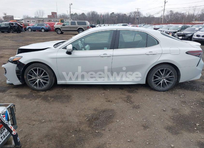 Photo 14 of 2024 Toyota Camry SE (VIN 4T1G11BK5RU121091)