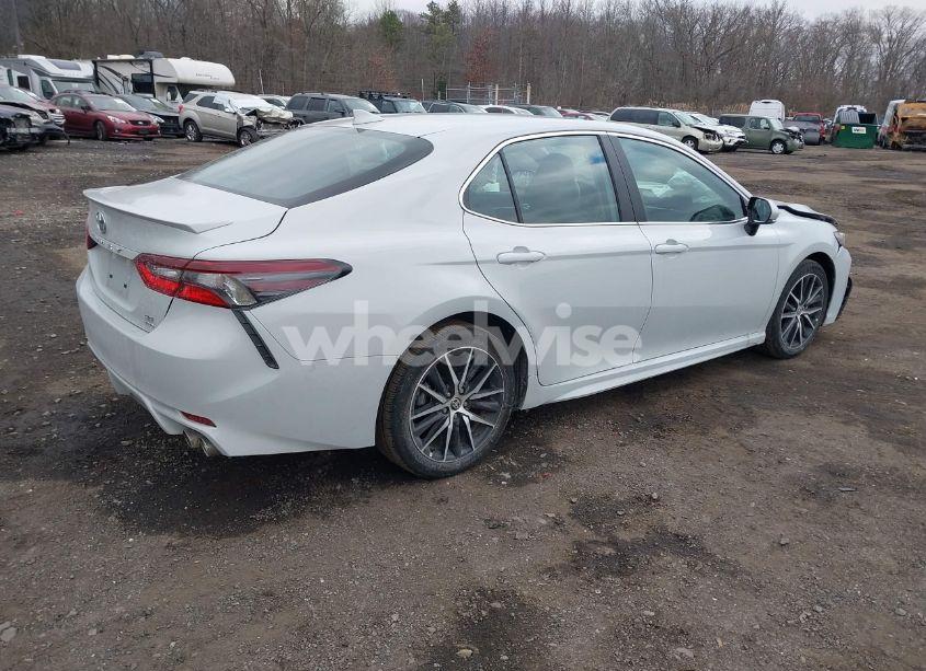 Photo 4 of 2024 Toyota Camry SE (VIN 4T1G11BK5RU121091)