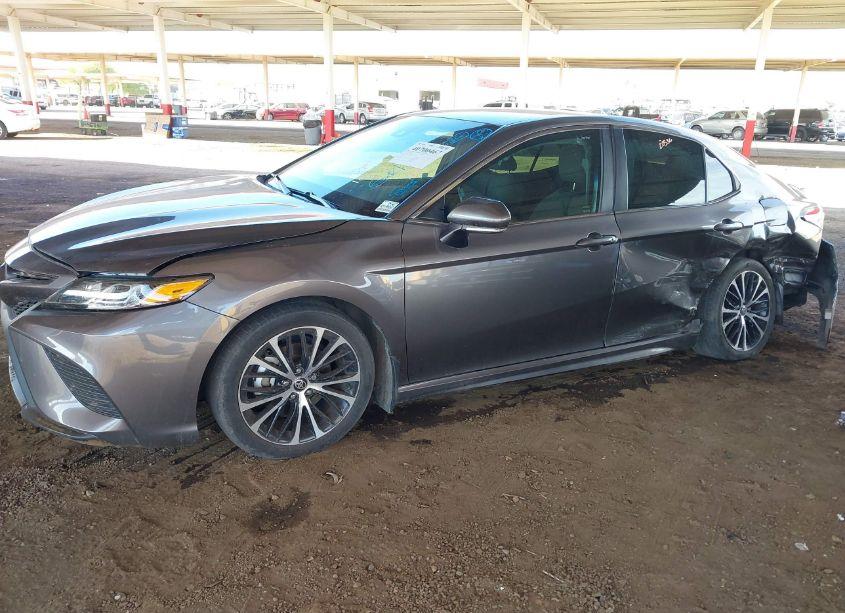 Photo 14 of 2020 Toyota Camry SE AWD (VIN 4T1G11BK6LU006183)