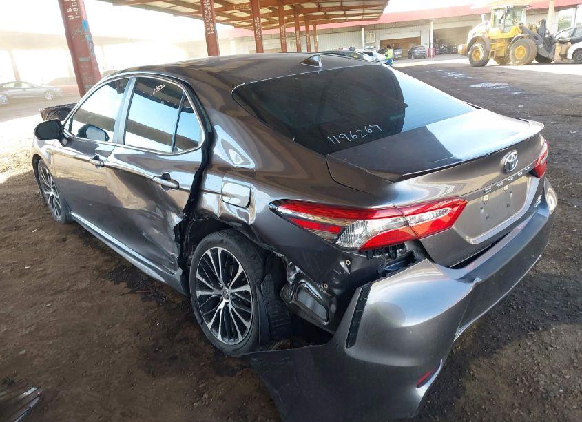 Photo 3 of 2020 Toyota Camry SE AWD (VIN 4T1G11BK6LU006183)