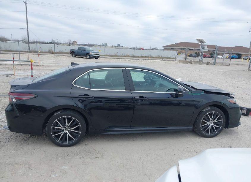 Photo 13 of 2022 Toyota Camry SE AWD (VIN 4T1G11BK6NU071361)