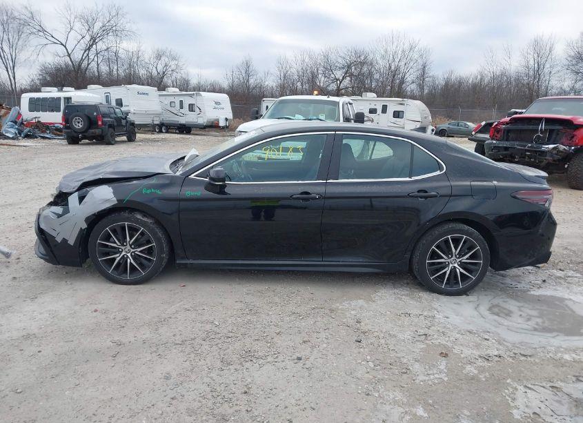 Photo 14 of 2022 Toyota Camry SE AWD (VIN 4T1G11BK6NU071361)