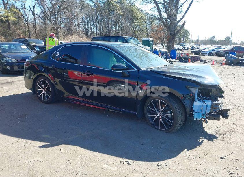 Photo 13 of 2024 Toyota Camry SE (VIN 4T1G11BK6RU119706)