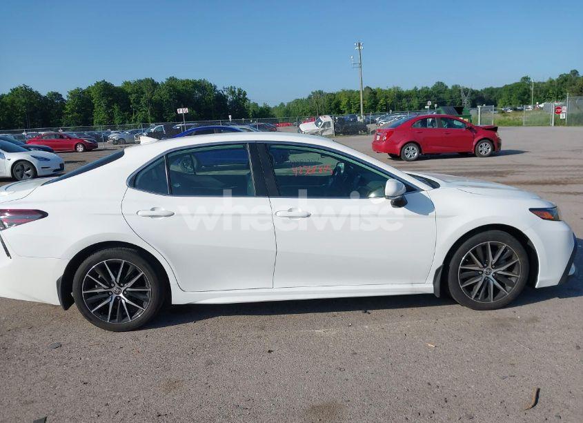 Photo 13 of 2024 Toyota Camry SE (VIN 4T1G11BK6RU121908)