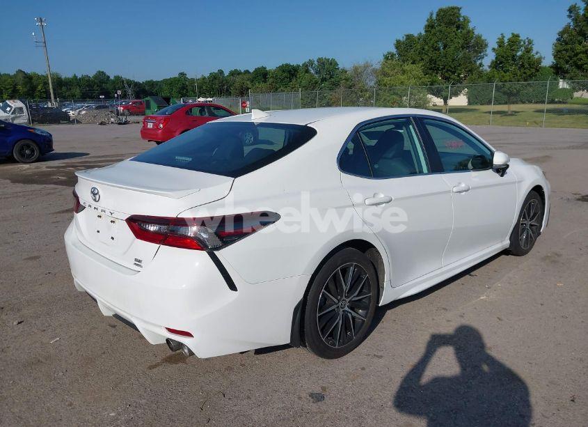 Photo 4 of 2024 Toyota Camry SE (VIN 4T1G11BK6RU121908)