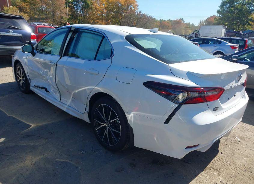 Photo 3 of 2024 Toyota Camry SE (VIN 4T1G11BK6RU128955)