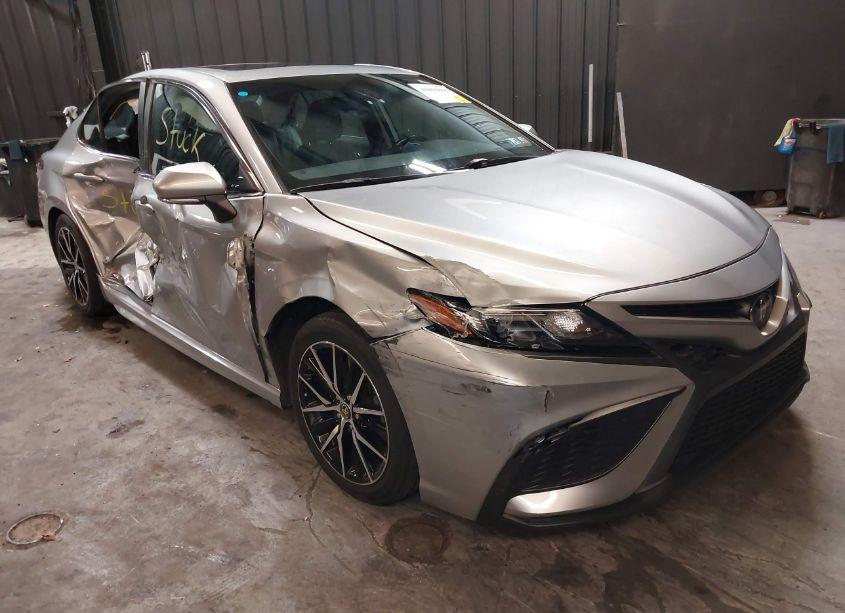 2021 Toyota Camry SE AWD (VIN 4T1G11BK7MU030932) main photo