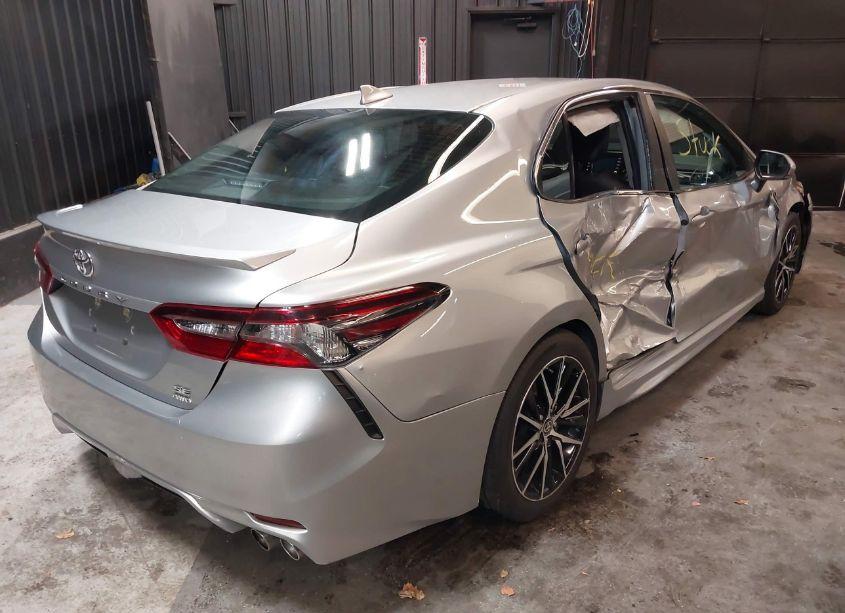 Photo 4 of 2021 Toyota Camry SE AWD (VIN 4T1G11BK7MU030932)