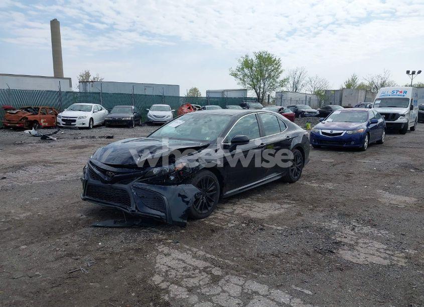 Photo 2 of 2021 Toyota Camry SE AWD (VIN 4T1G11BK7MU037007)