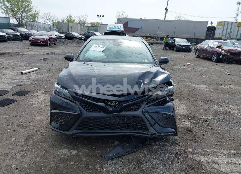 Photo 6 of 2021 Toyota Camry SE AWD (VIN 4T1G11BK7MU037007)