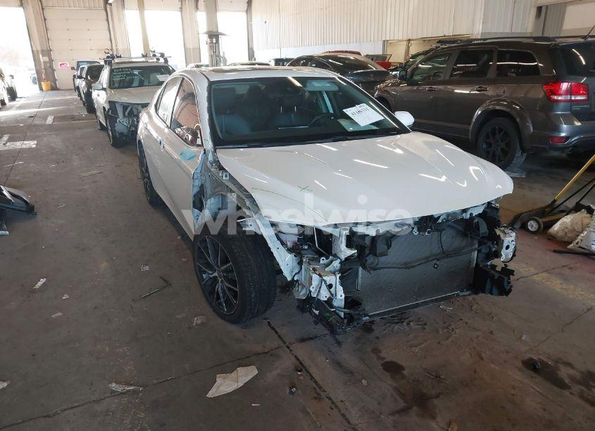 2021 Toyota Camry SE AWD (VIN 4T1G11BK7MU037864) main photo