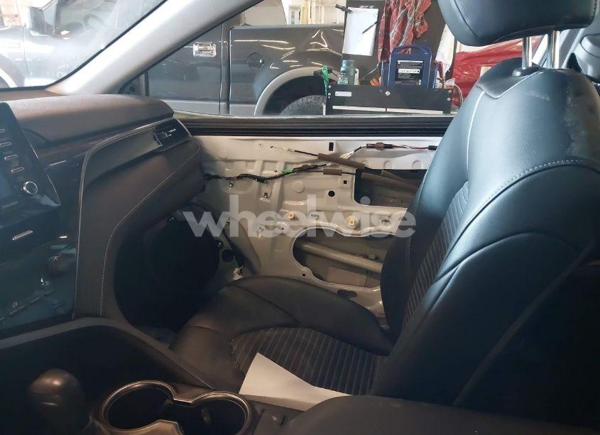 Photo 5 of 2021 Toyota Camry SE AWD (VIN 4T1G11BK7MU037864)