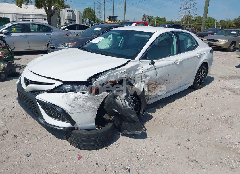 Photo 2 of 2023 Toyota Camry SE AWD (VIN 4T1G11BK7PU097308)