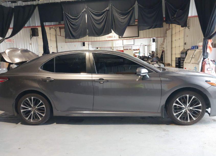 Photo 14 of 2020 Toyota Camry SE AWD (VIN 4T1G11BK8LU004838)