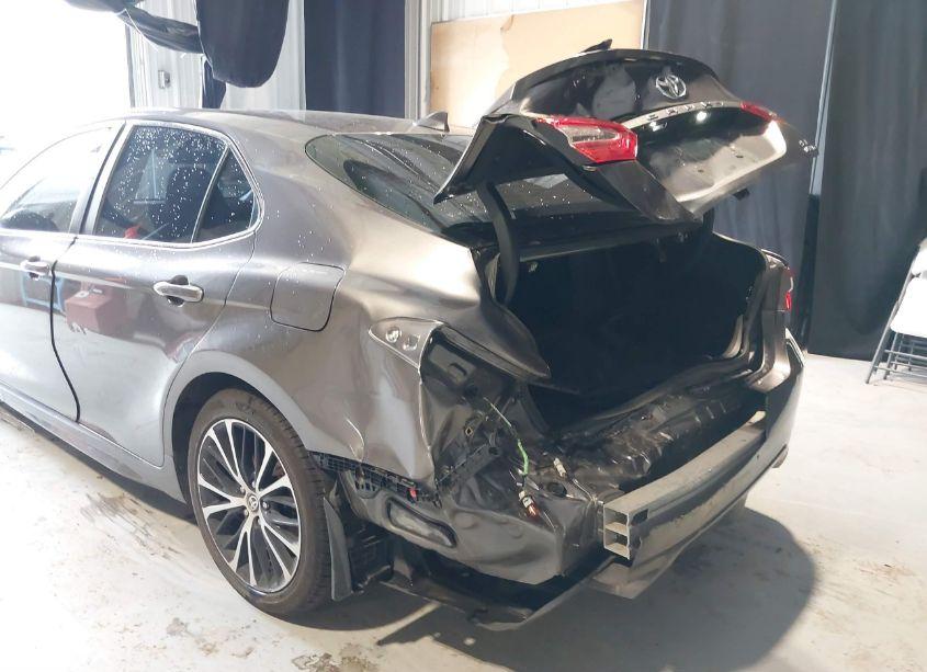 Photo 6 of 2020 Toyota Camry SE AWD (VIN 4T1G11BK8LU004838)