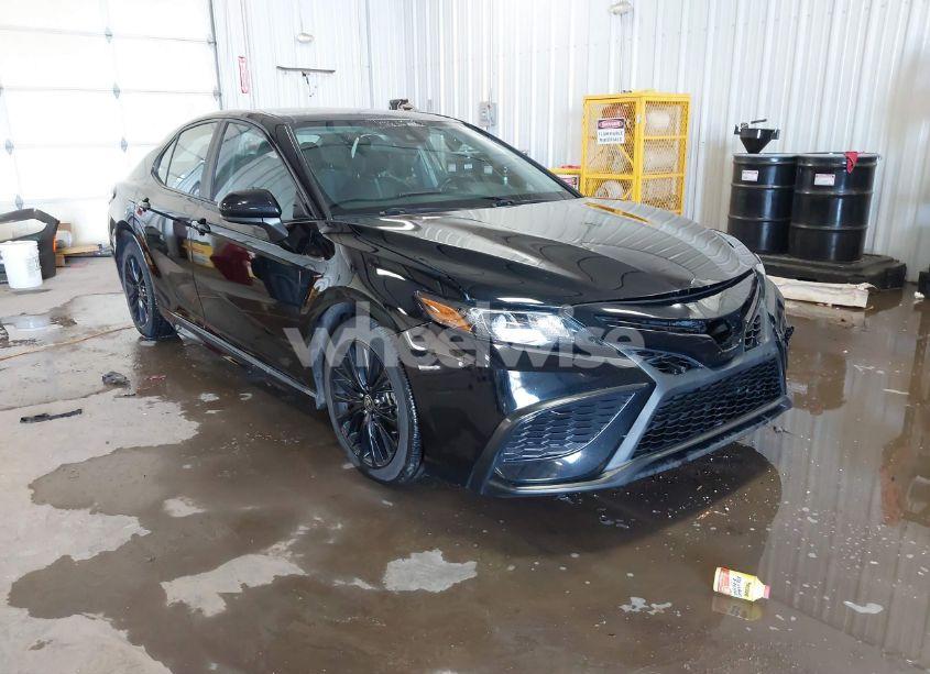 2021 Toyota Camry SE NIGHTSHADE EDITION AWD (VIN 4T1G11BK8MU029160) main photo