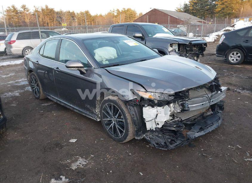 2021 Toyota Camry SE AWD (VIN 4T1G11BK8MU030308) main photo