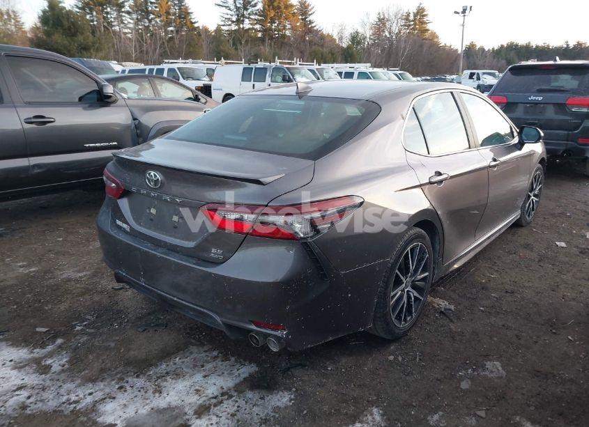 Photo 4 of 2021 Toyota Camry SE AWD (VIN 4T1G11BK8MU030308)