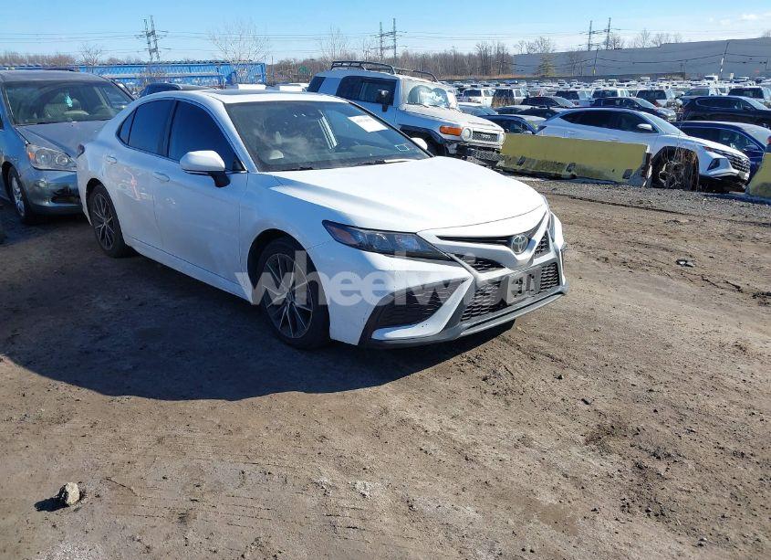 2023 Toyota Camry SE AWD (VIN 4T1G11BK8PU084759) main photo