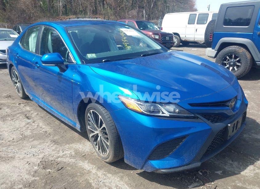 2020 Toyota Camry SE AWD (VIN 4T1G11BK9LU016562) main photo