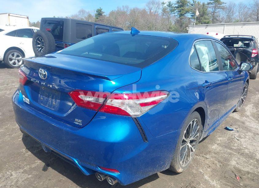 Photo 4 of 2020 Toyota Camry SE AWD (VIN 4T1G11BK9LU016562)