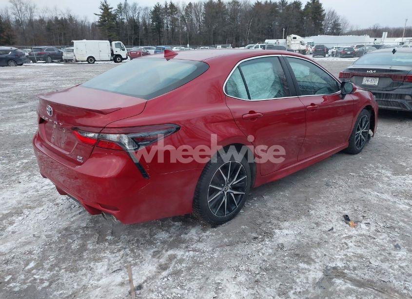 Photo 4 of 2021 Toyota Camry SE AWD (VIN 4T1G11BK9MU035890)