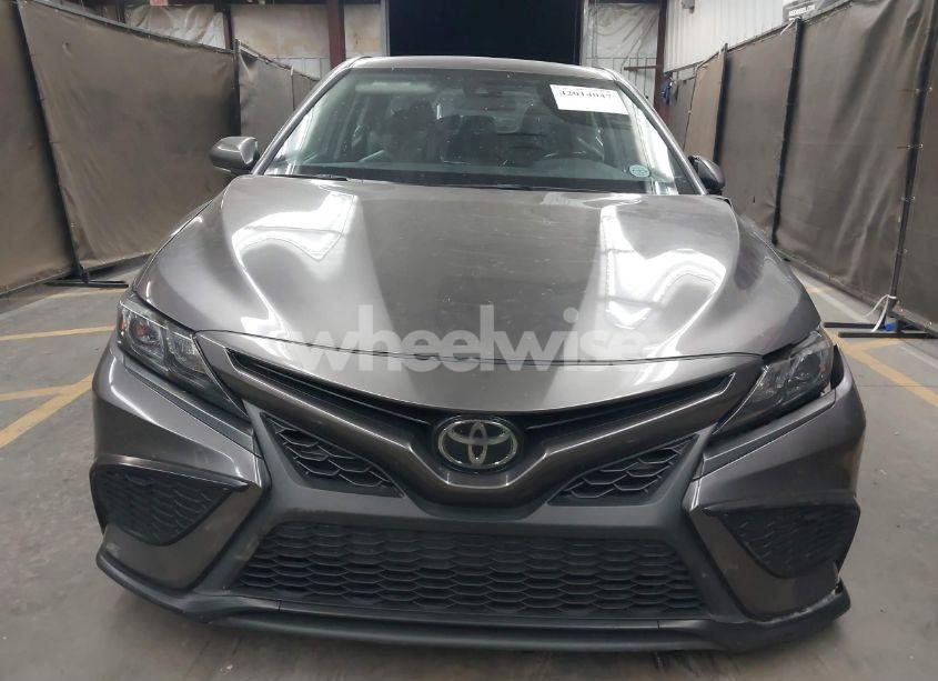 Photo 12 of 2022 Toyota Camry SE AWD (VIN 4T1G11BK9NU053940)