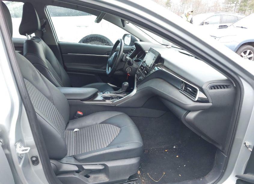 Photo 5 of 2022 Toyota Camry SE AWD (VIN 4T1G11BK9NU066915)