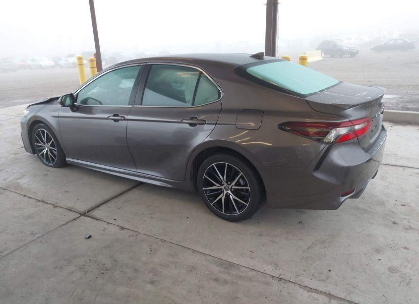 Photo 3 of 2023 Toyota Camry SE AWD (VIN 4T1G11BK9PU105053)