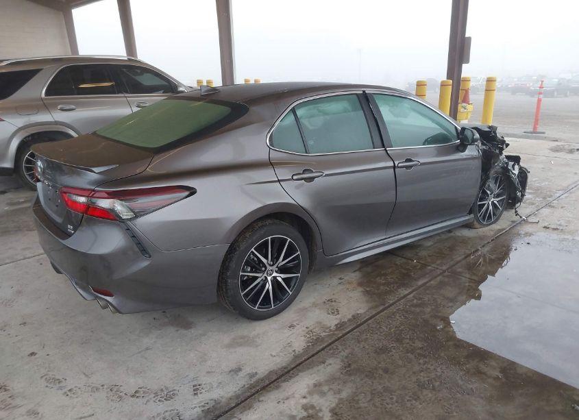Photo 4 of 2023 Toyota Camry SE AWD (VIN 4T1G11BK9PU105053)