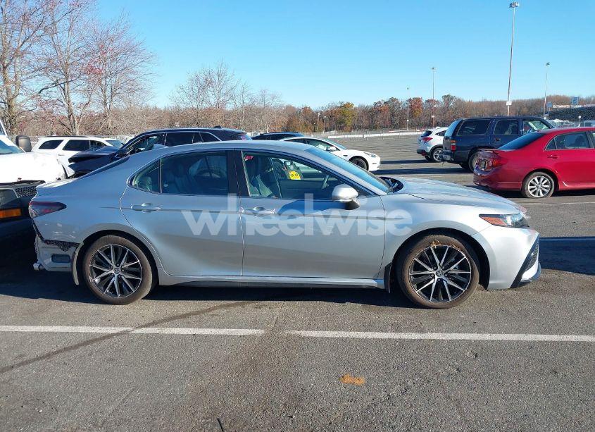 Photo 13 of 2024 Toyota Camry SE (VIN 4T1G11BK9RU112815)