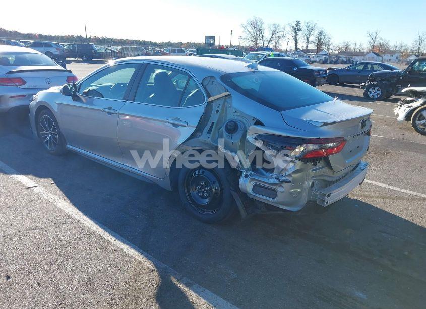 Photo 3 of 2024 Toyota Camry SE (VIN 4T1G11BK9RU112815)