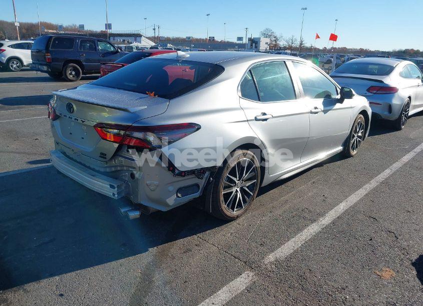 Photo 4 of 2024 Toyota Camry SE (VIN 4T1G11BK9RU112815)